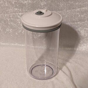 Food Saver Vacuum Sealer Canister Never Used!